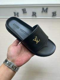 Picture of Louis Vuitton Slippers _SKULVsz38-45mnf05101317
